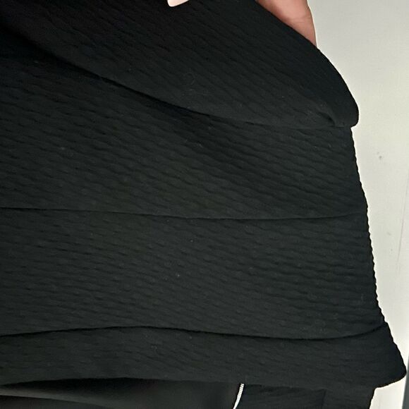 H & M Black Textured Cropped Blazer Size 10 - Picture 2 of 13